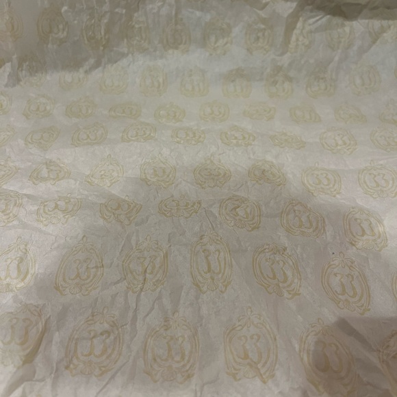 Club 33 Disney Park Exclusive Gift Bag - Picture 5 of 6